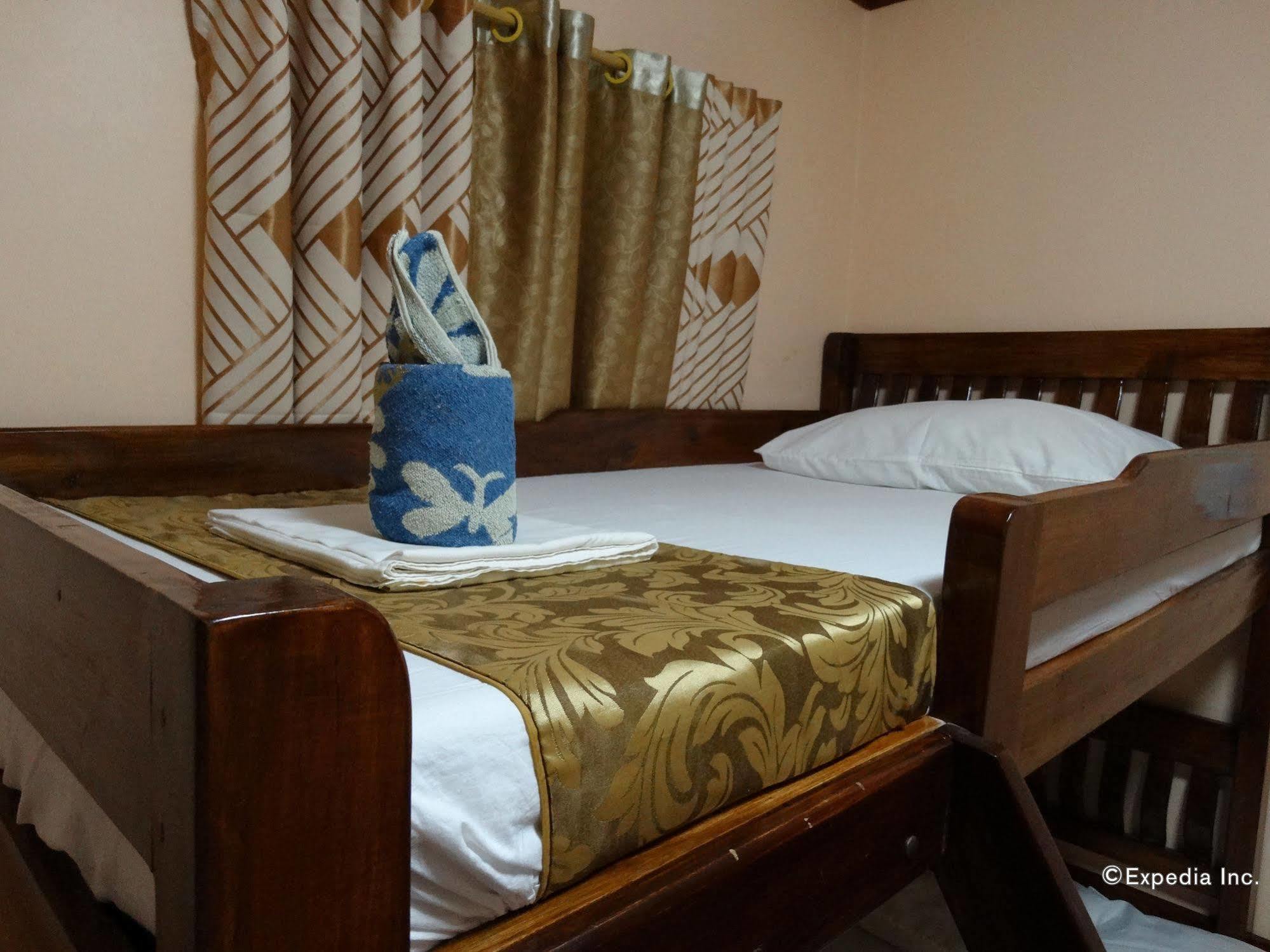 Corazon Tourist Inn Puerto Princesa Exterior photo